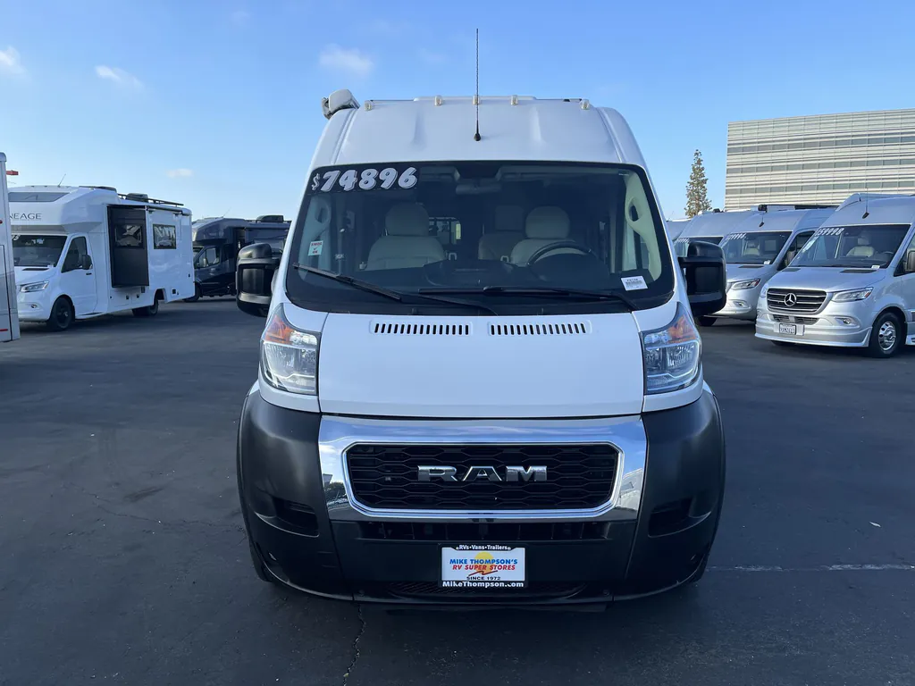 2022 Thor Motor Coach Tellaro 20AT, Photos photo 2