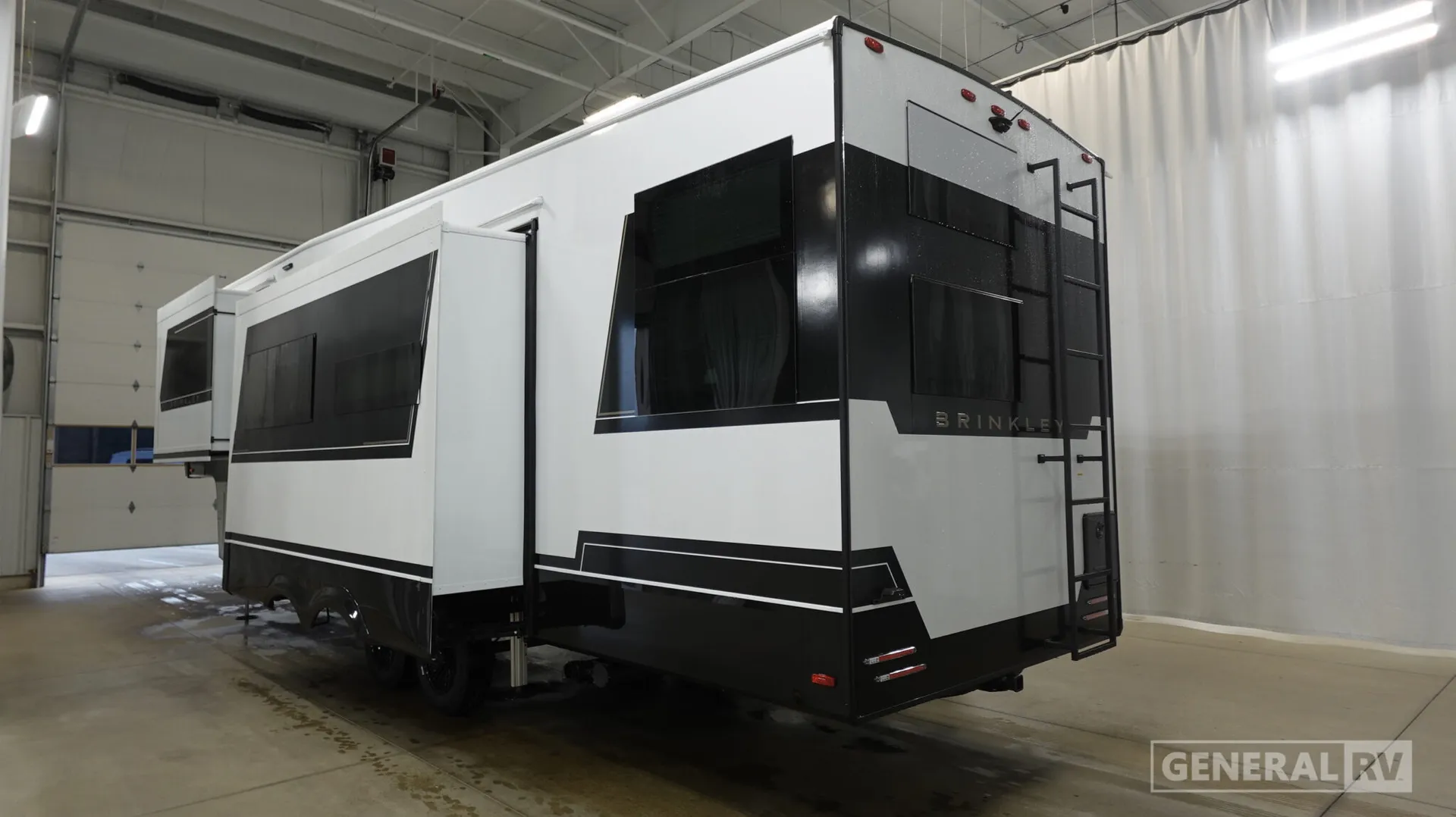2027 Brinkley Model Z 3210 - Photo 4