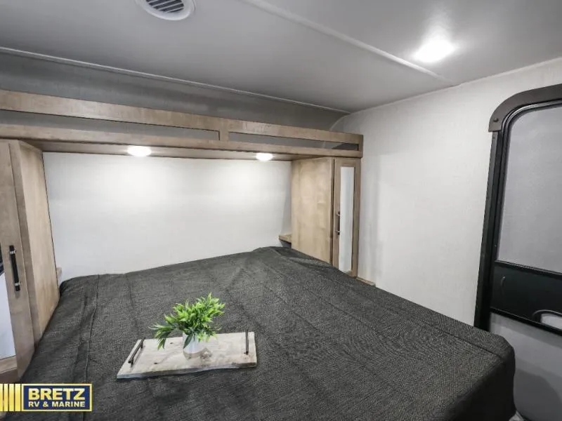 2027 Keystone Springdale 2100RLWE - Photo 4