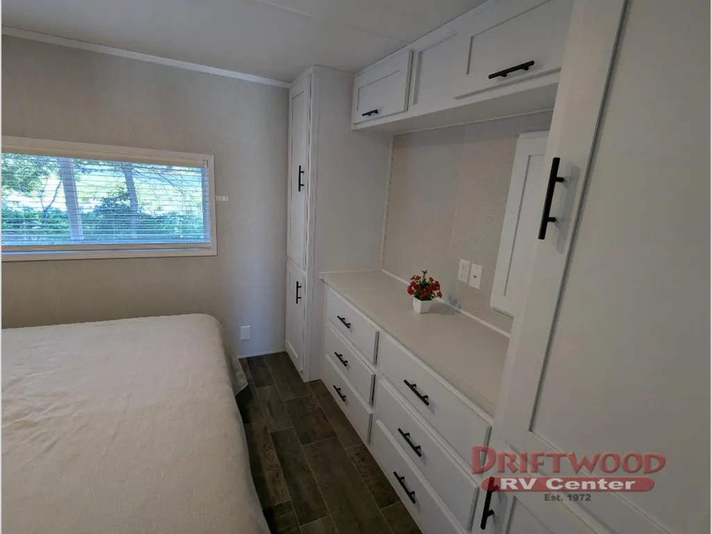 2026 Forest River Quailridge Summit 39FLP-S, Photos photo 16