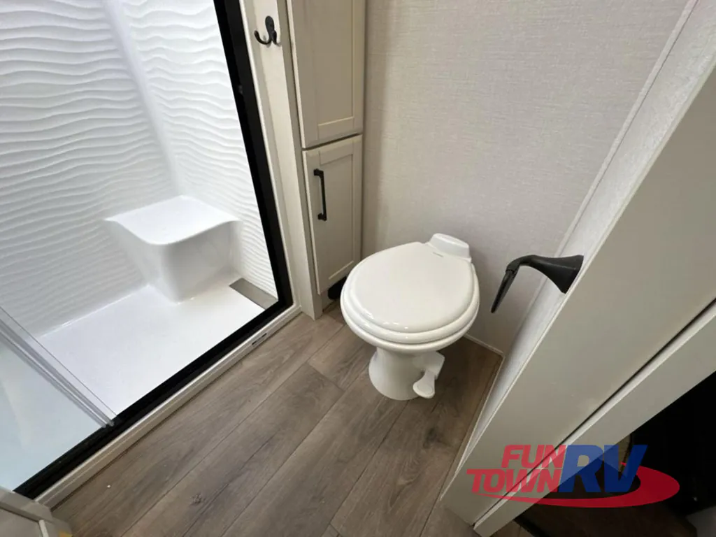 2026 Forest River RiverStone 425FO, Photos photo 37