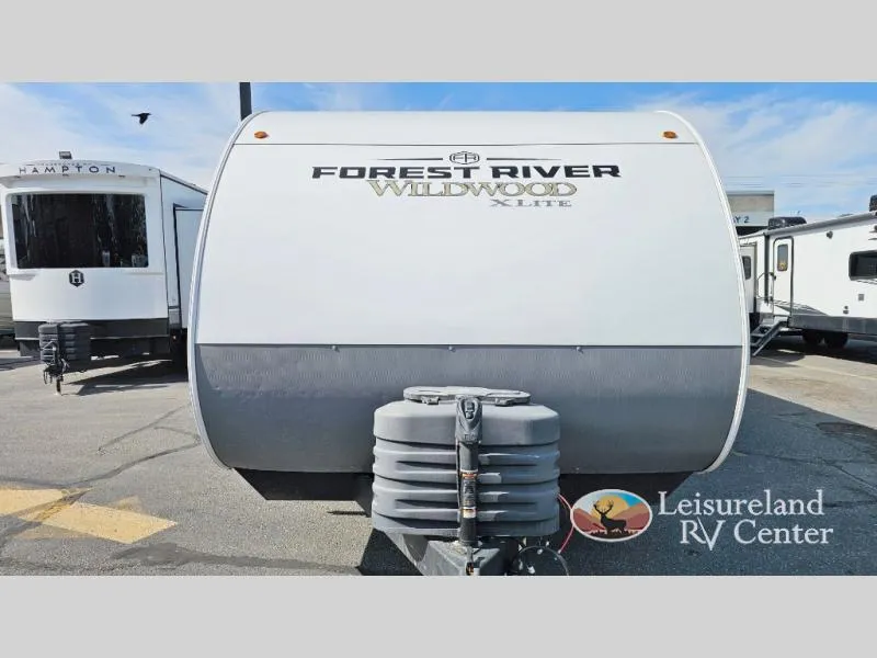 2025 Forest River RV Wildwood X-Lite 25ICE - Photo 3