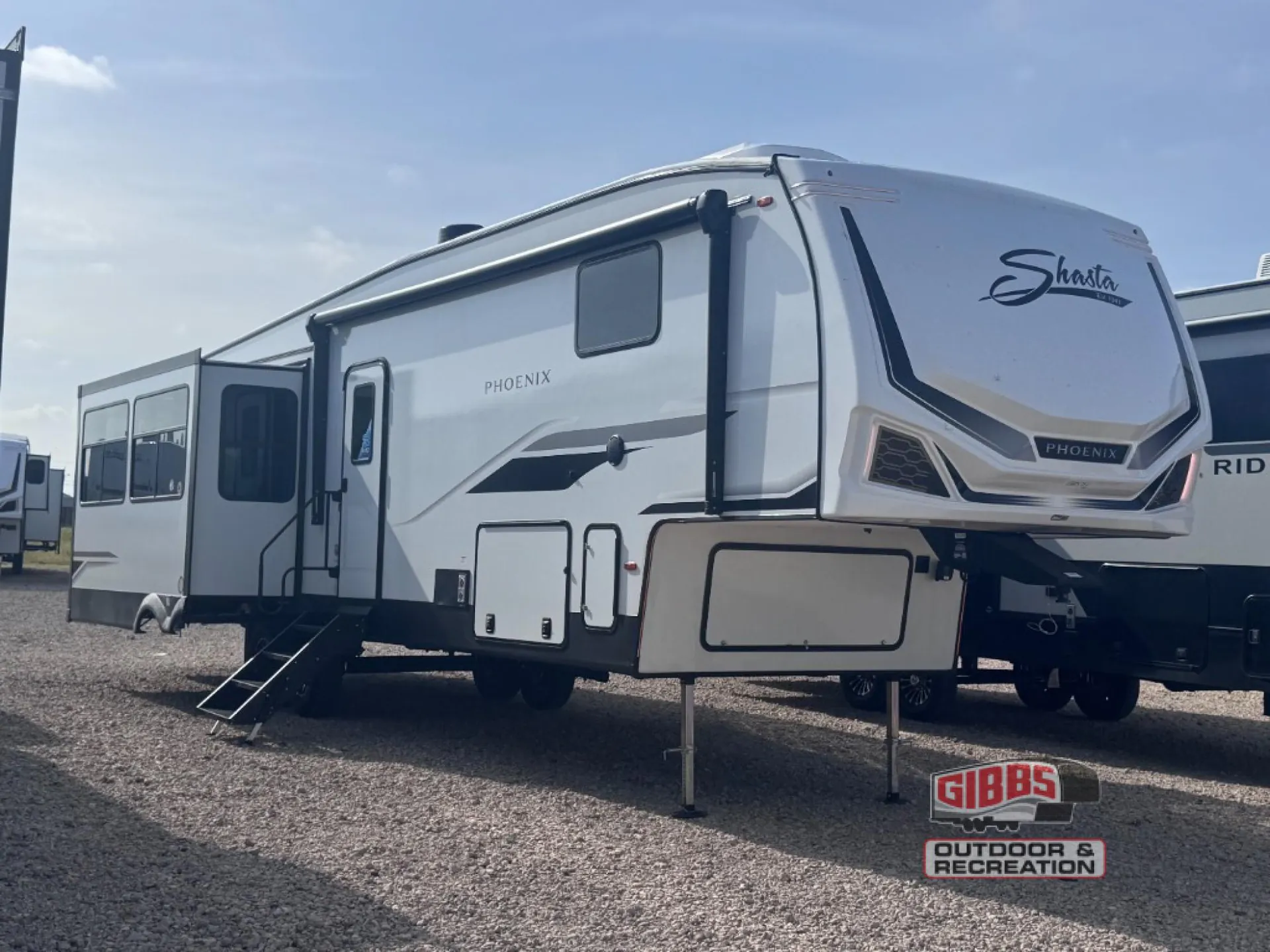 2027 Shasta Phoenix 360BH - Photo 2