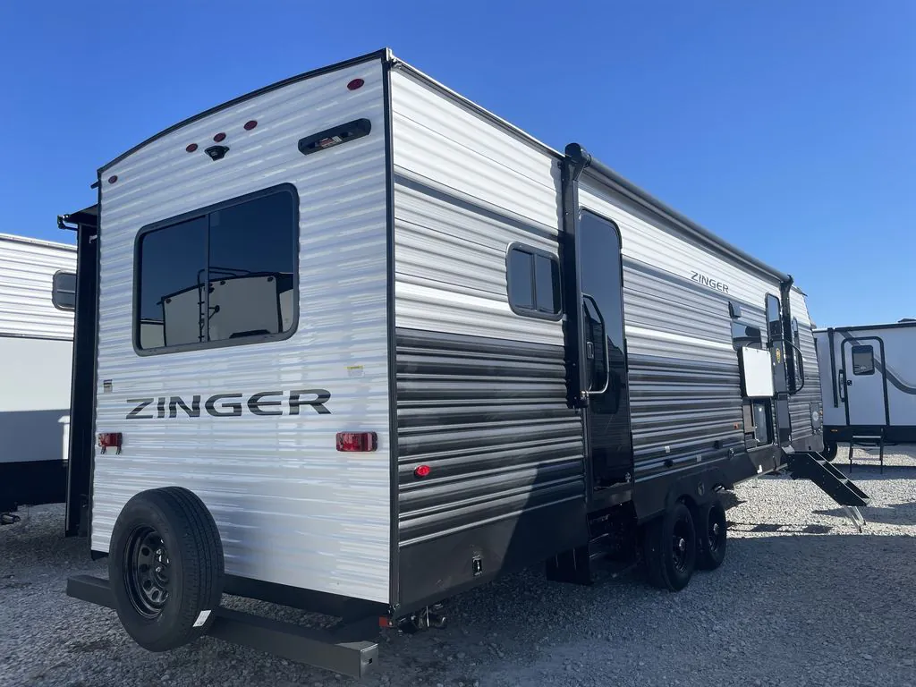 2026 CrossRoads Zinger 320FB - Photo 3