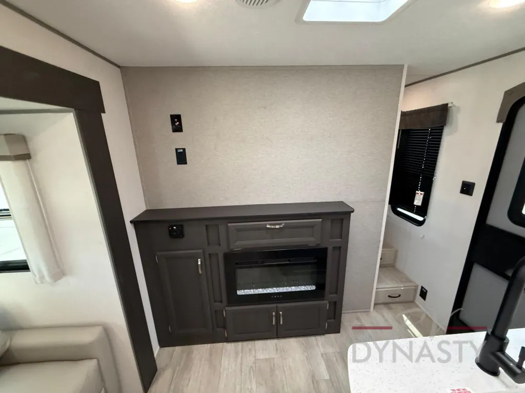 2027 Coachmen Catalina Legacy Edition 333DBDSCK, Photos photo 61