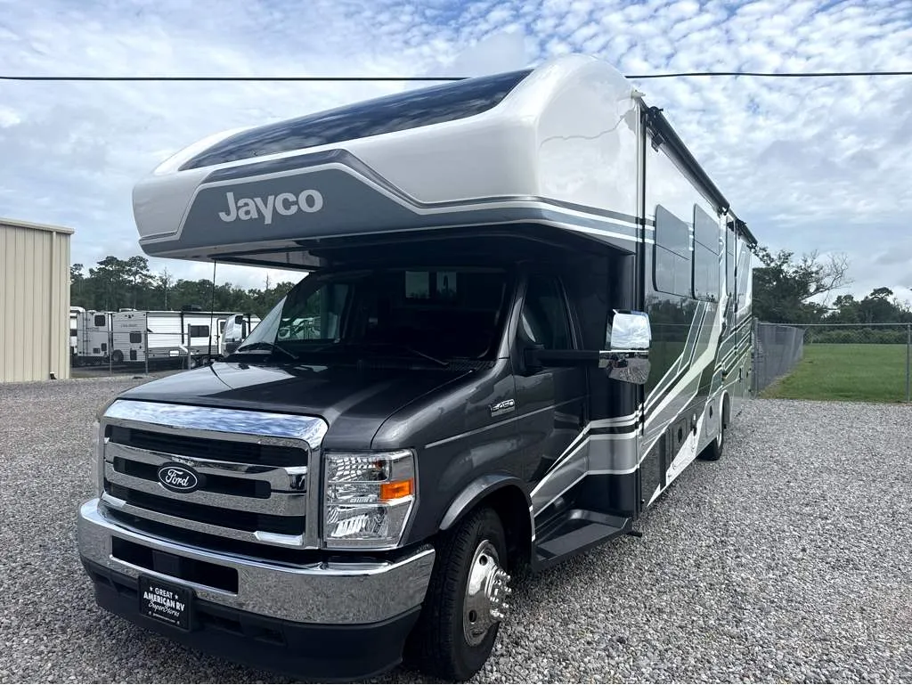 2026 Jayco Greyhawk 29MV - Photo 3
