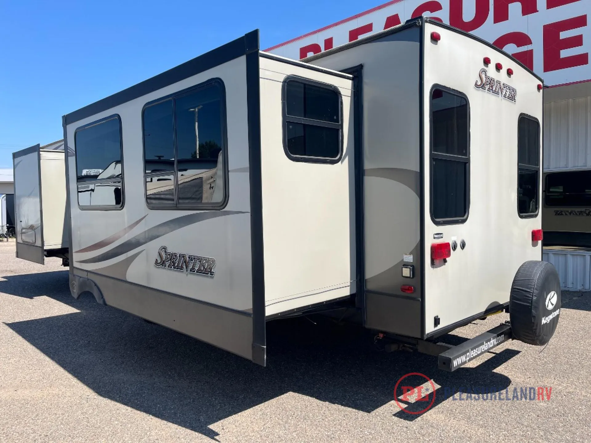 2016 Keystone Sprinter 299RET - Photo 4