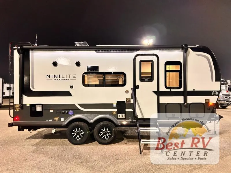 2026 Forest River Rockwood Mini Lite 2108RB - Photo 3