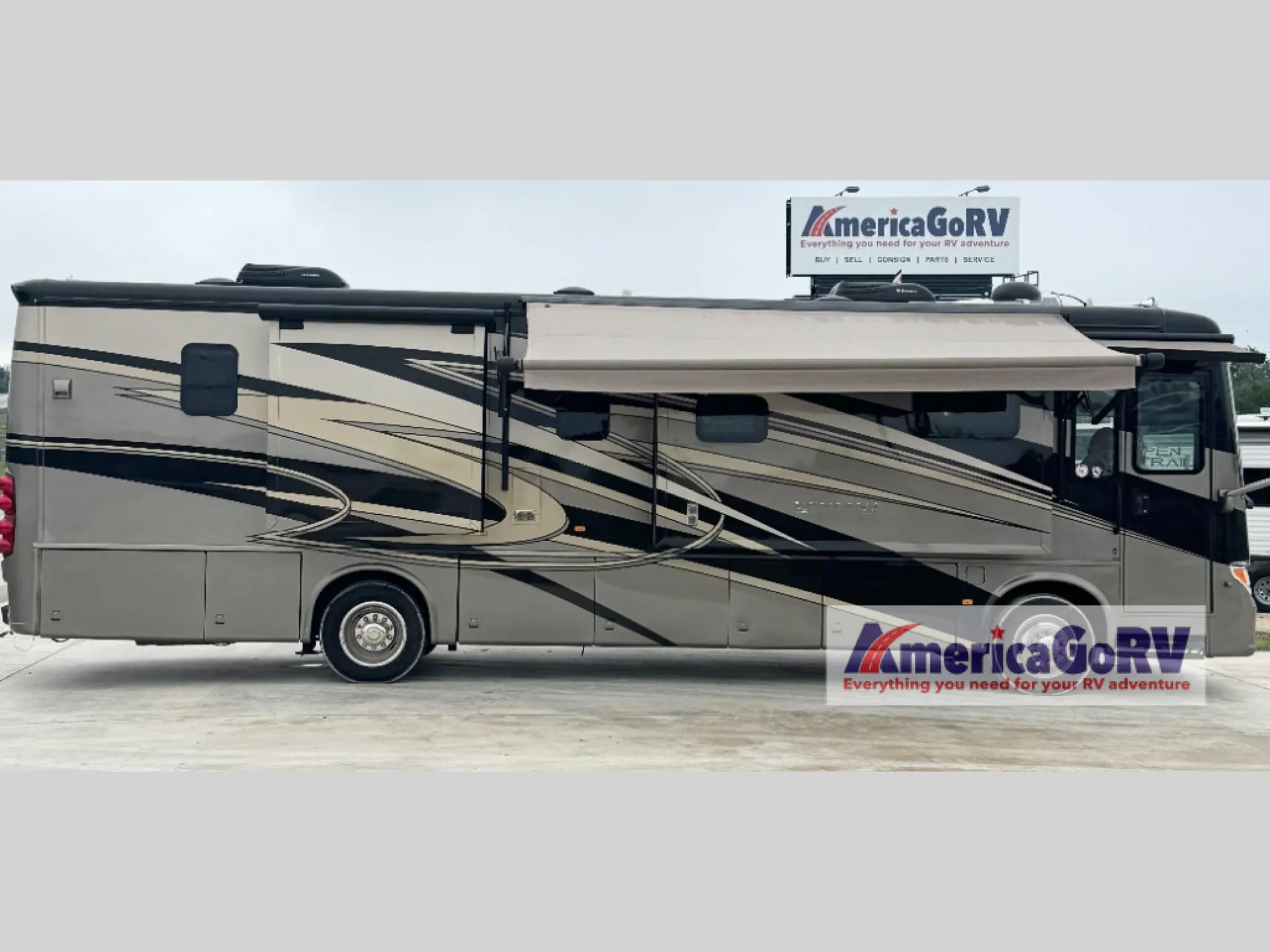 2016 Newmar Ventana LE 3709 - Photo 3