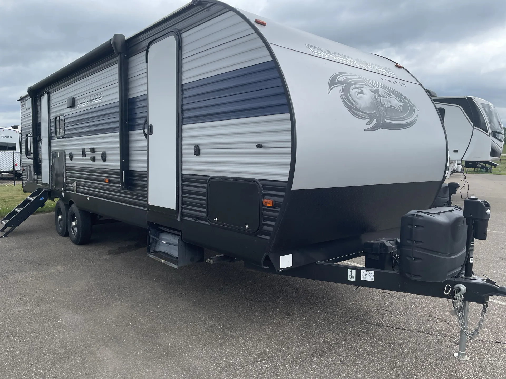 2021 Forest River Cherokee 264DBH - Photo 2