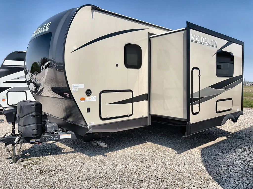 2023 Forest River Flagstaff Micro Lite 25BRDS, Photos photo 6