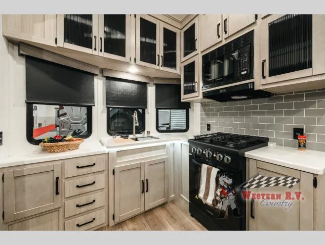 2026 Forest River Puma Vista 403LFT - Photo 4