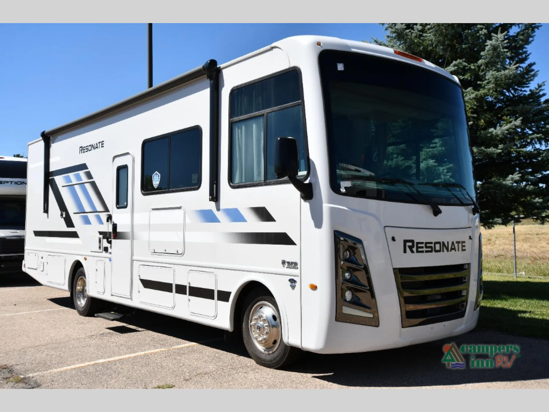 2026 Thor Motor Coach Resonate 29G - Photo 2