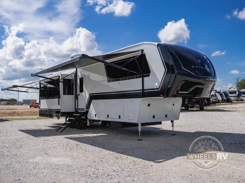 2027 Brinkley Model Z 3600 - Photo 2