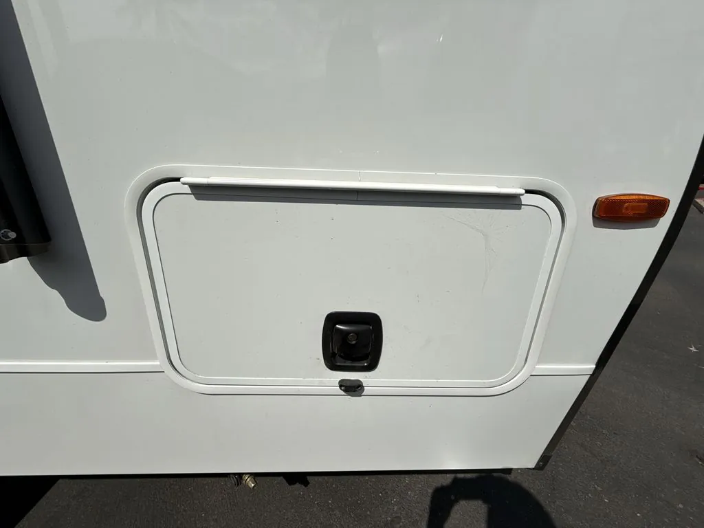 2026 Brinkley Model Ix 20X, Photos photo 7