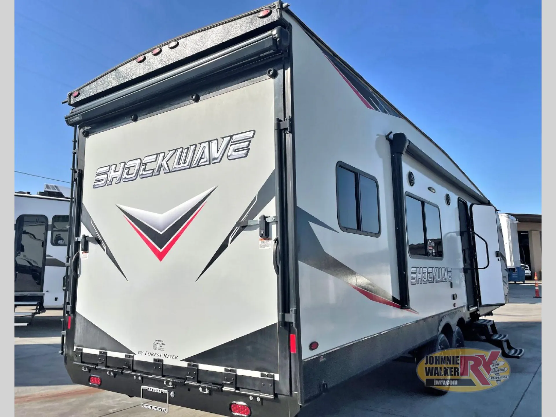 2022 Forest River Shockwave 30FKGDX — Photo 7