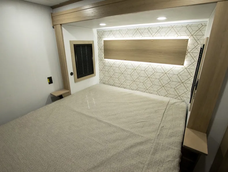 2026 Keystone Raptor 441, Photos photo 32
