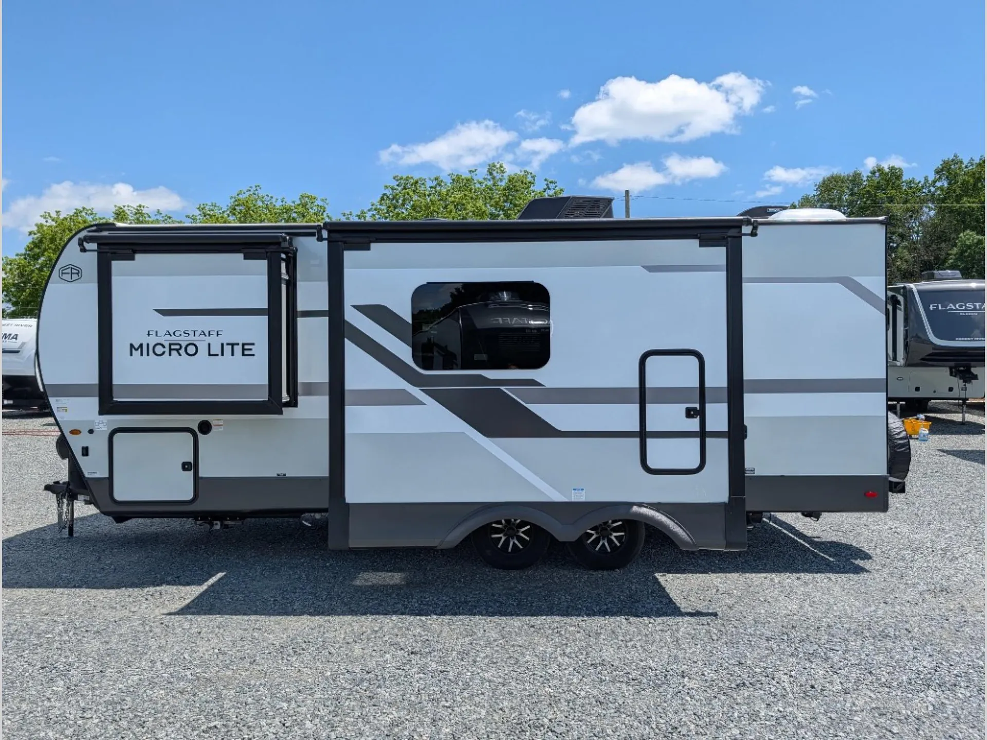 2026 Forest River Flagstaff Micro Lite 25BSDS - Photo 4