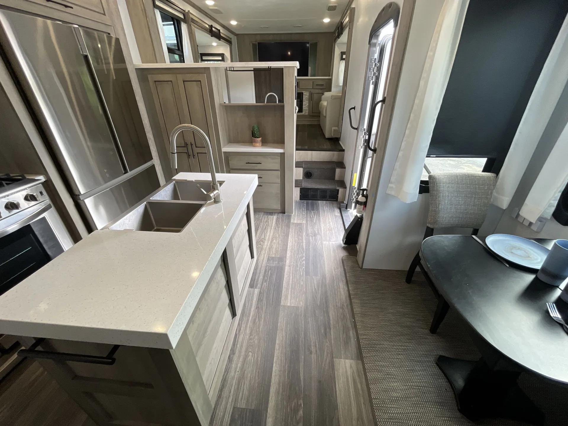2021 Heartland Big Country 3902FL — living area main
