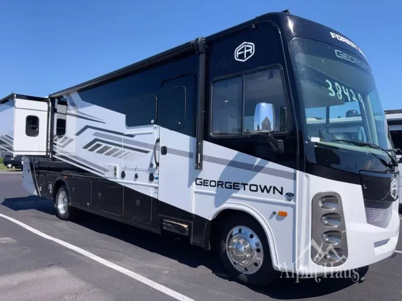 2027 Forest River Georgetown 5 Series GT5 31L5 - Photo 2