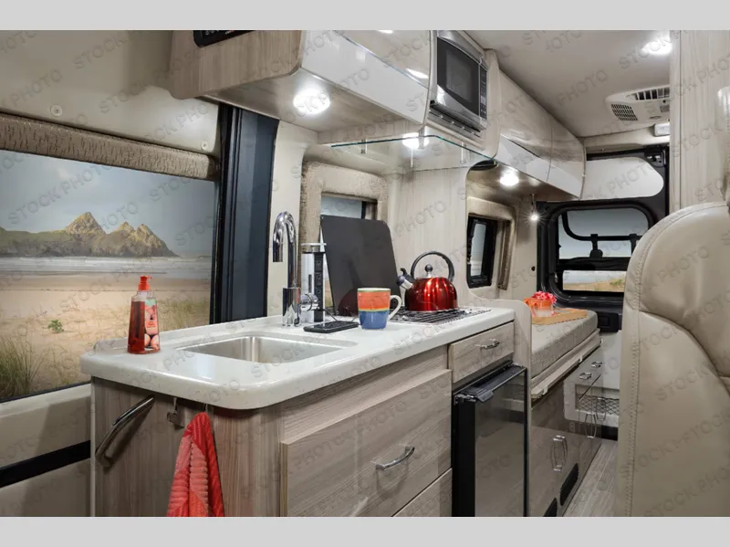 2023 Thor Motor Coach Sequence 20A - Photo 4