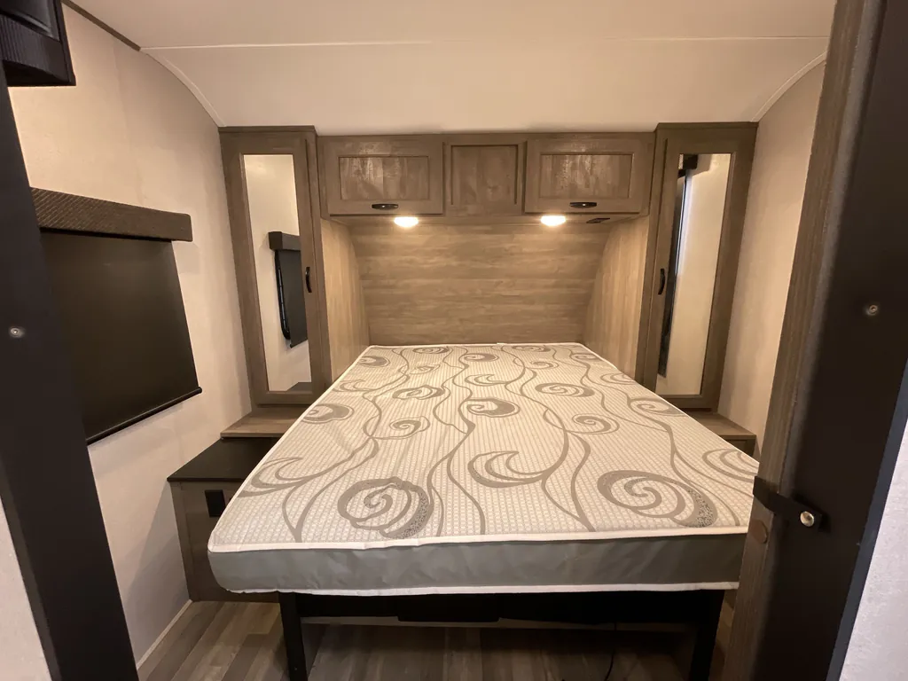 2021 Forest River Vibe 28BH, Photos photo 23