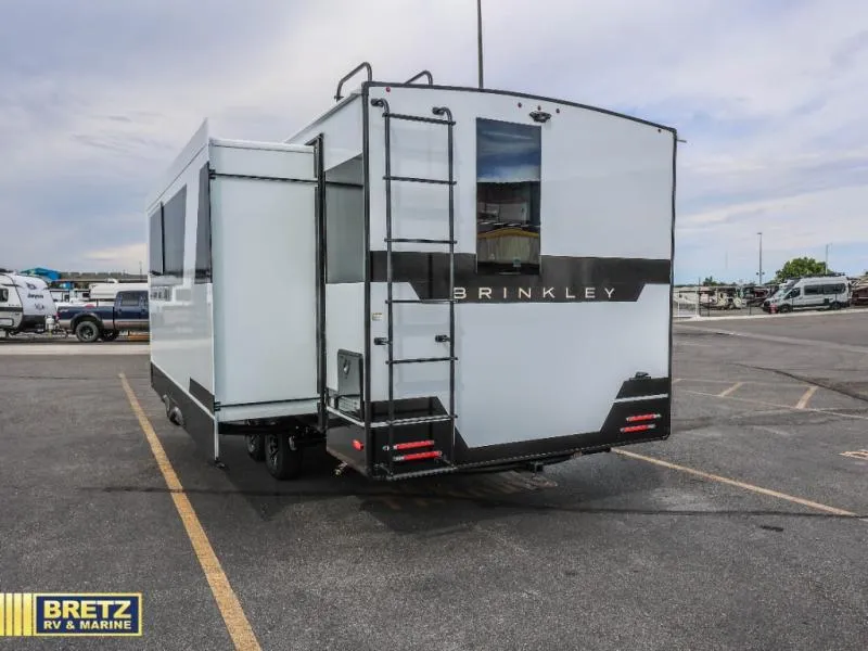 2027 Brinkley Model Ix 23X - Photo 4