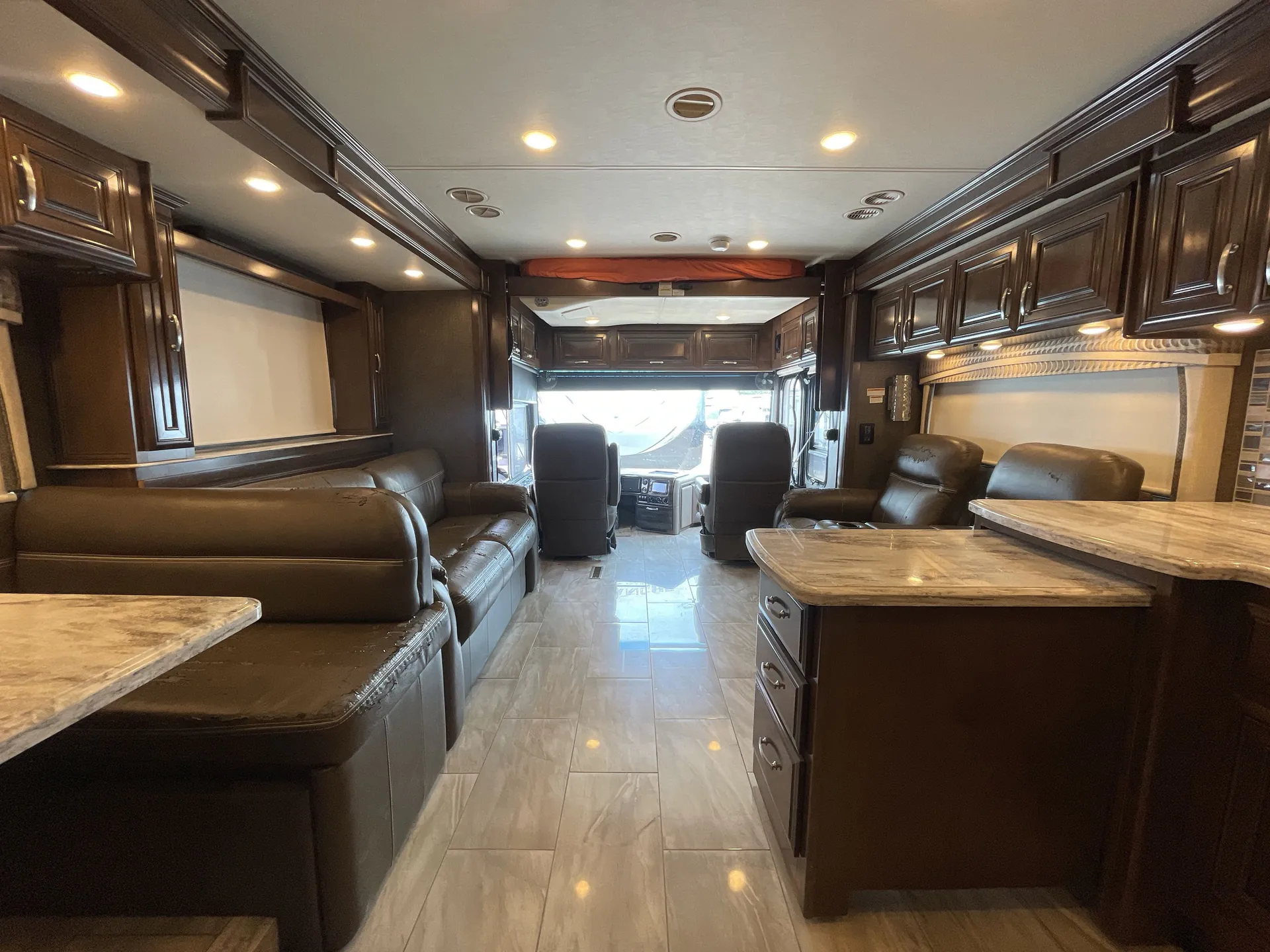2017 Thor Motor Coach Aria 3901 — living area main