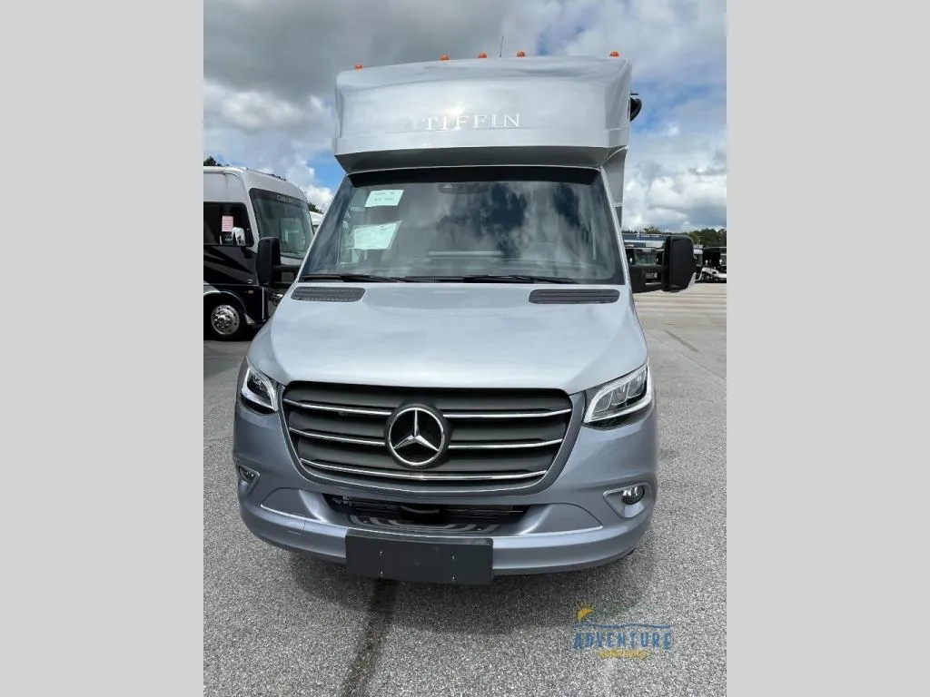 2026 Tiffin Wayfarer 25 XLW - Photo 3