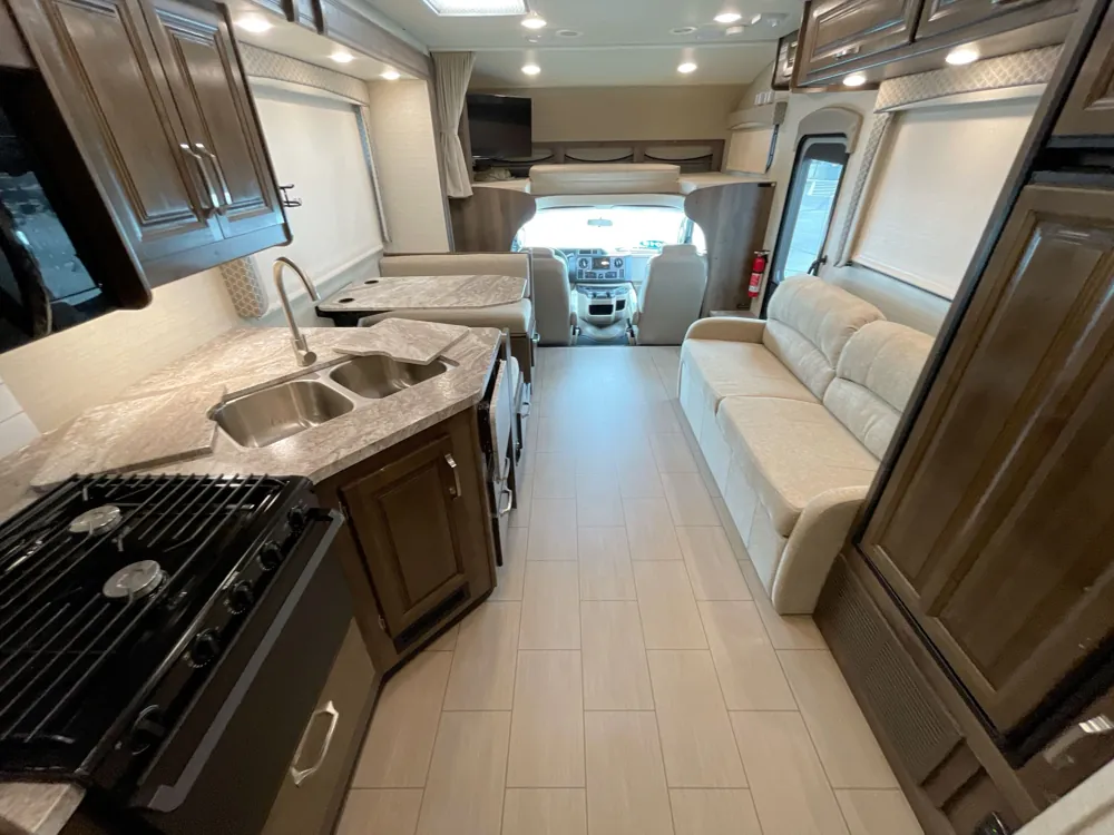 2019 Jayco Greyhawk 31F — entertainment center