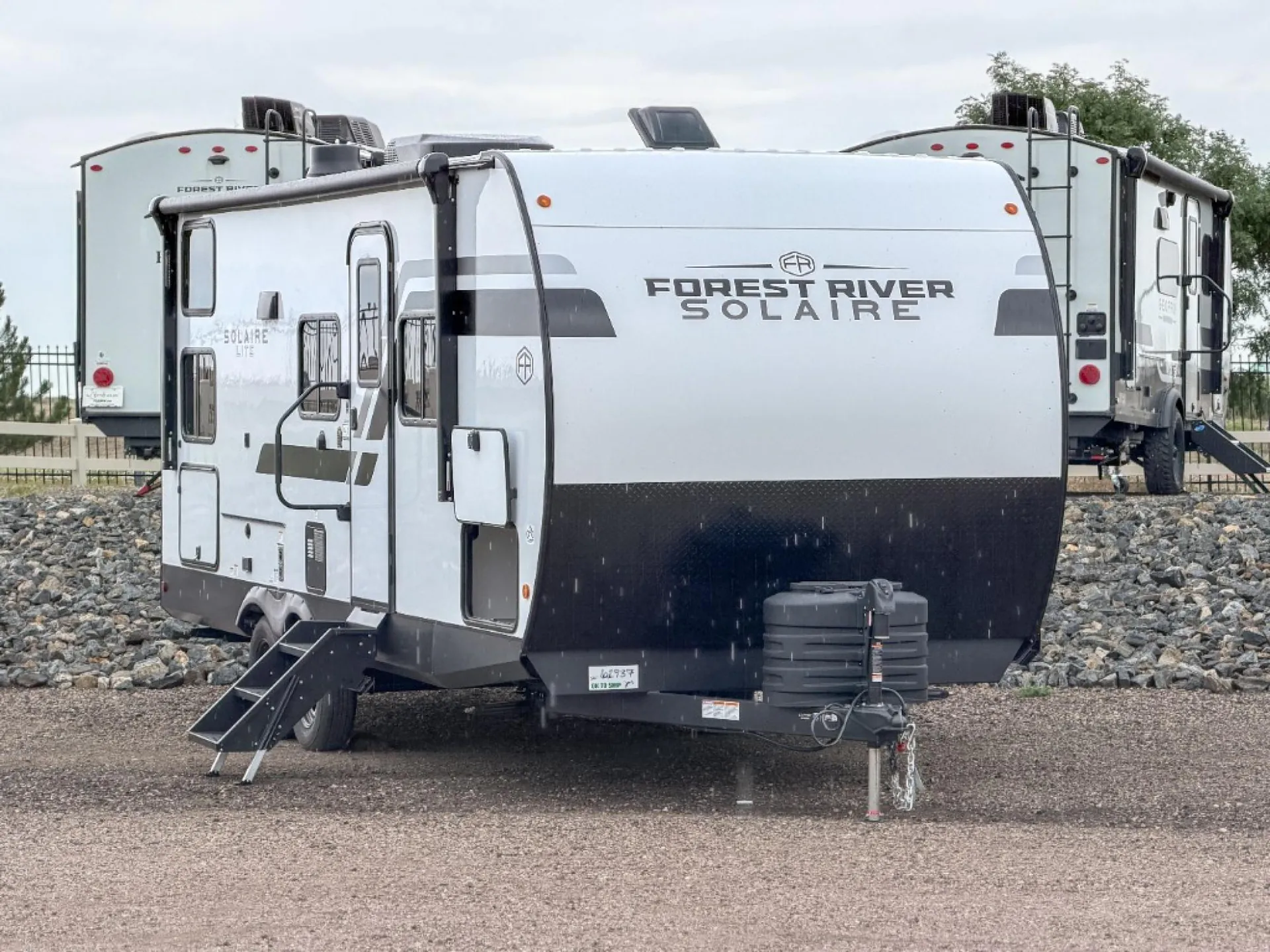 2027 Forest River Solaire Lite 235BH - Photo 2