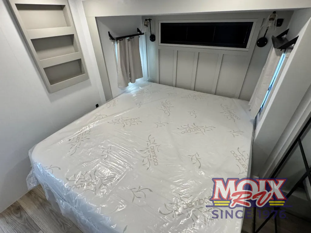 2026 Brinkley Model G 3520, Photos photo 69