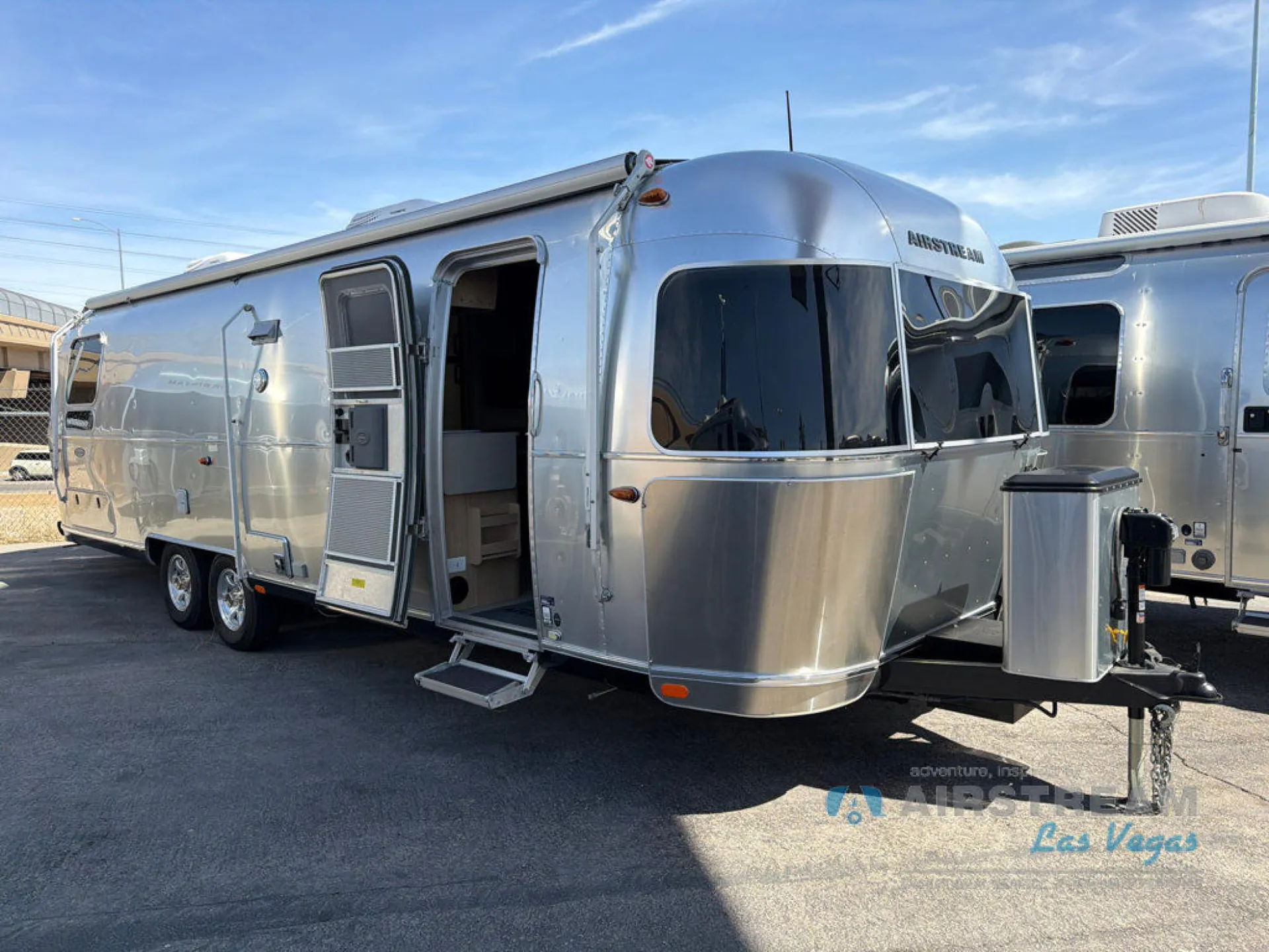 2018 Airstream Flying Cloud 30RB - Photo 2