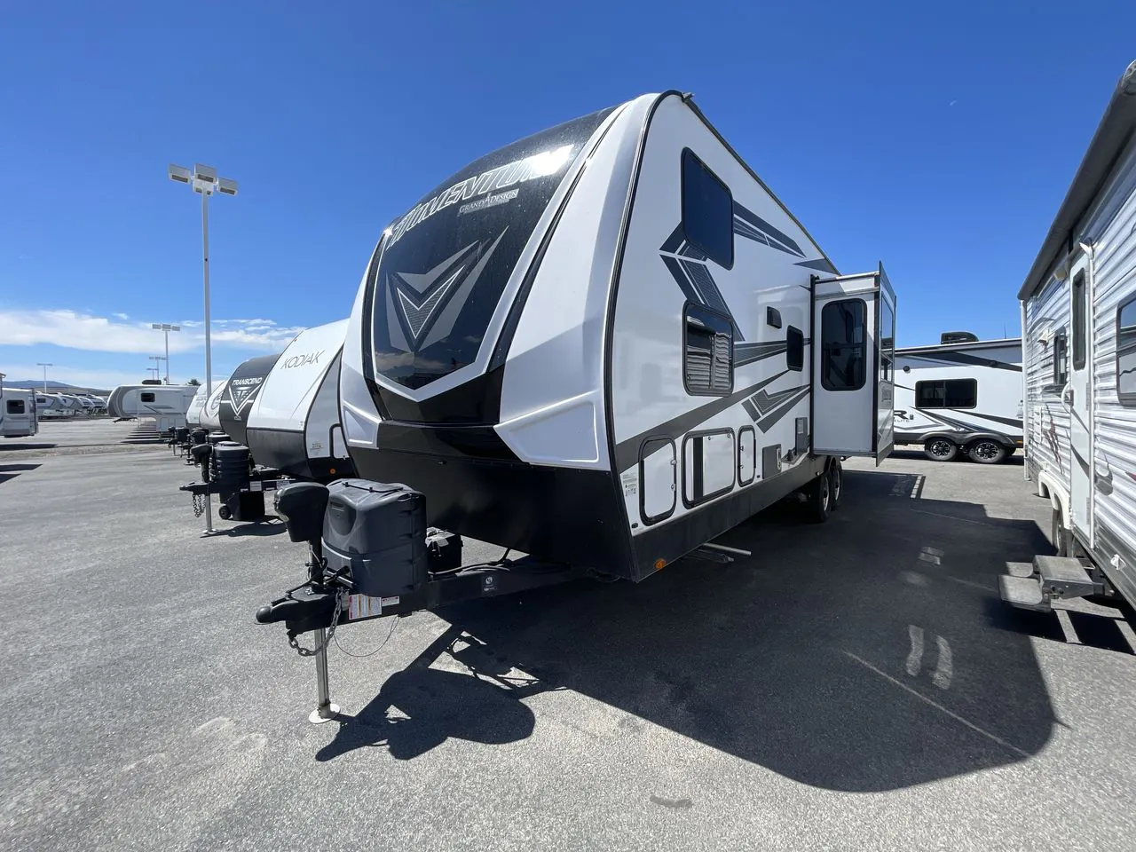 2021 Grand Design Momentum G-Class 29GO - Photo 2