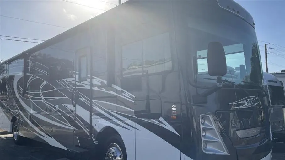 2020 Coachmen Sportscoach SRS 365RB - Photo 2