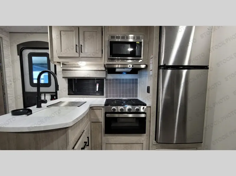 2025 Forest River Aurora 34BHTS - Photo 4