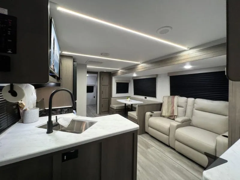 2026 Grand Design Transcend 335BHT - Photo 4