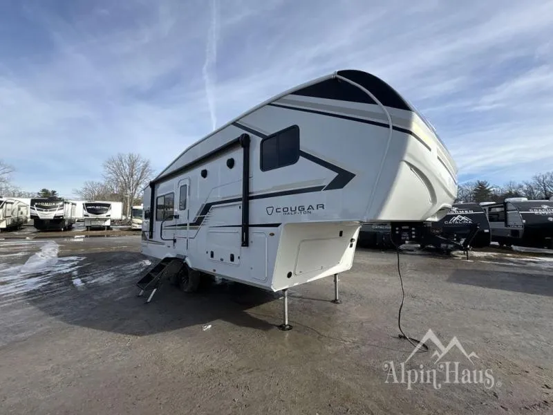 2026 Keystone Cougar Half-Ton 23MLE - Photo 2