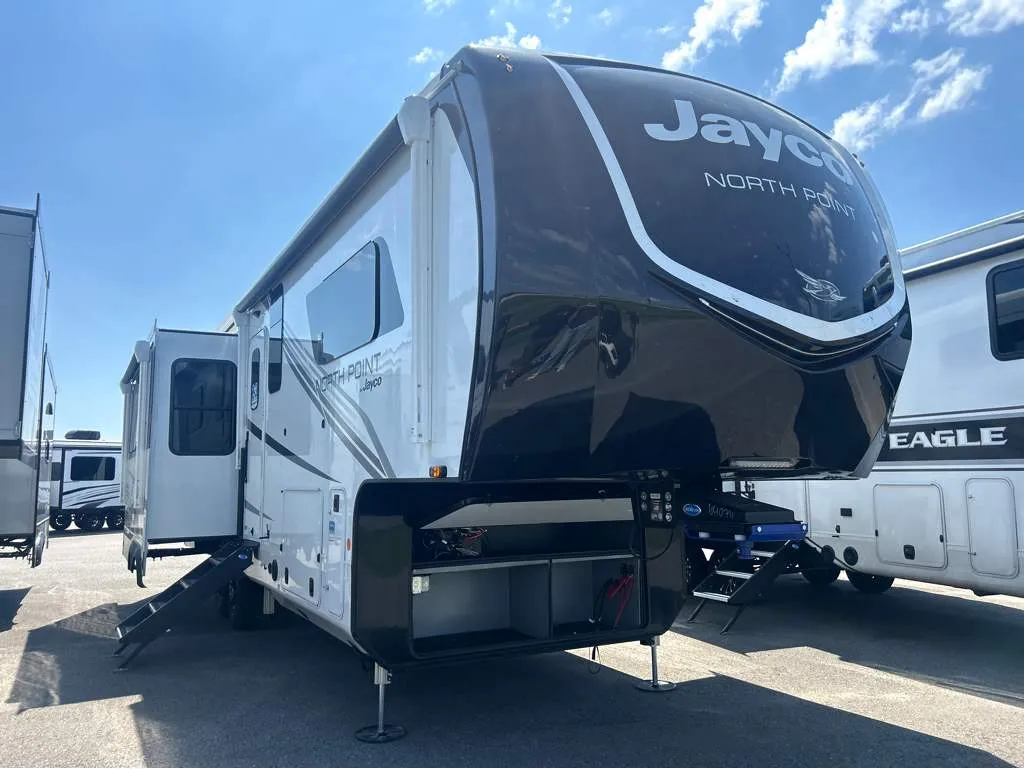 2026 Jayco North Point 310RLTS - Photo 2