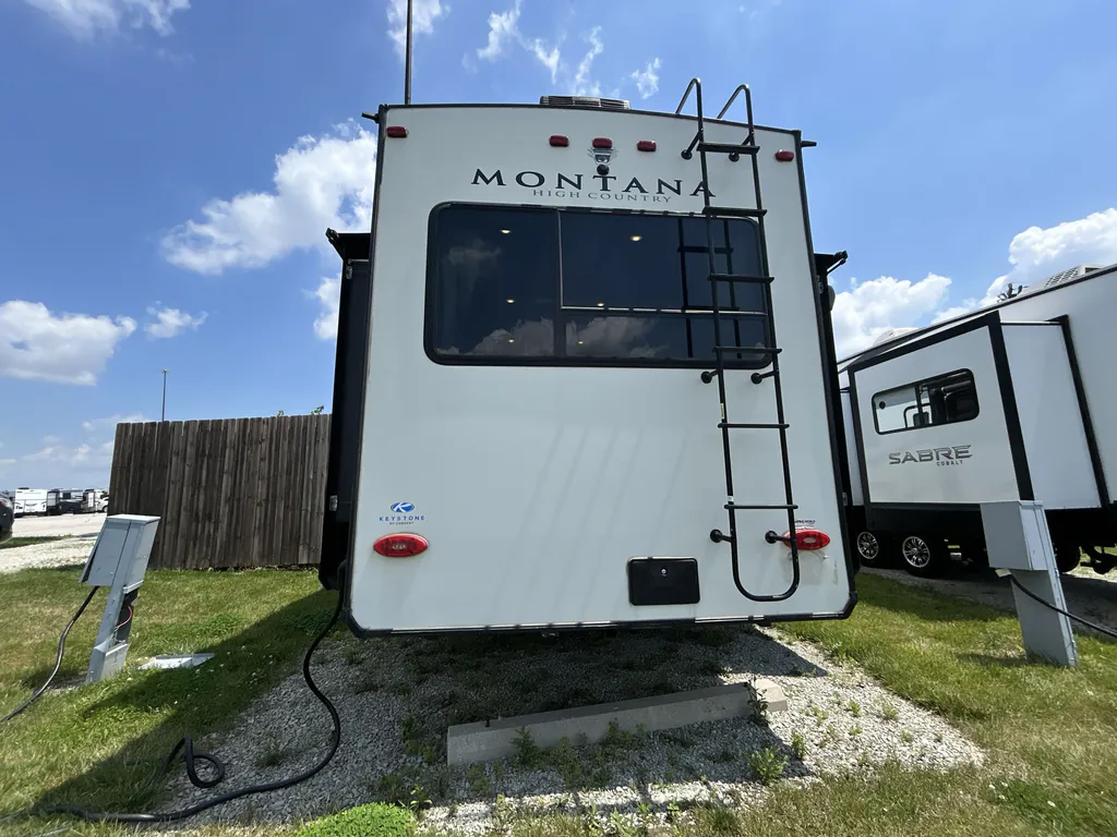 2021 Keystone Montana High Country 385BR, Photos photo 11