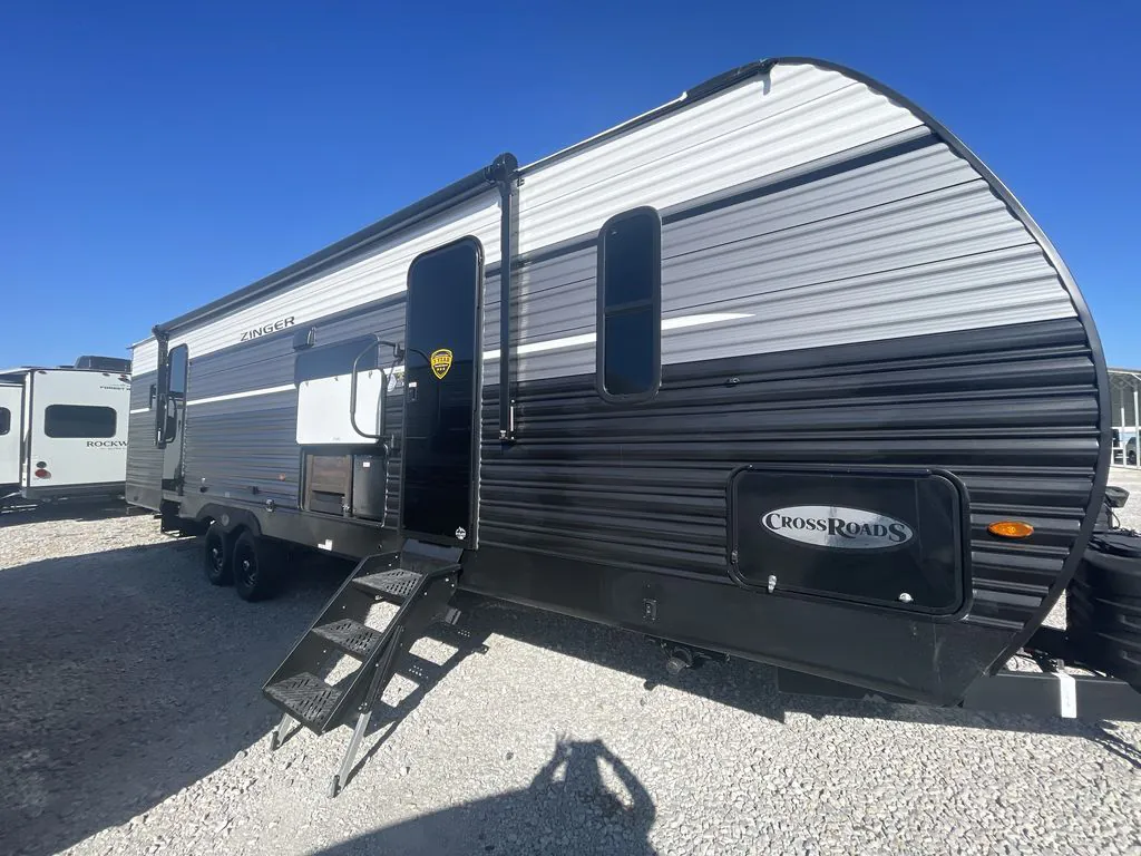 2026 CrossRoads Zinger 320FB - Photo 2