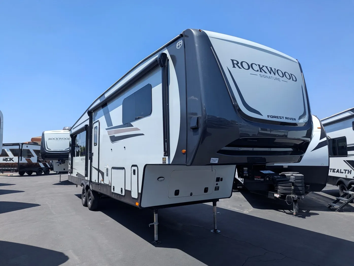 2026 Forest River Rockwood Signature R361RLS - Photo 2