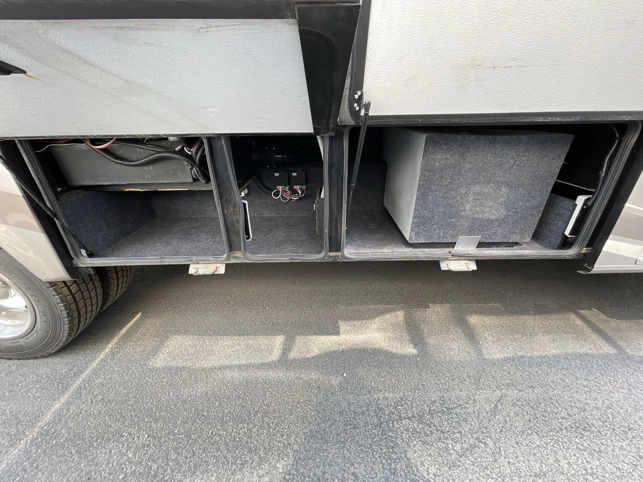 2019 Newmar Bay Star Sport 2813 - Photo 4