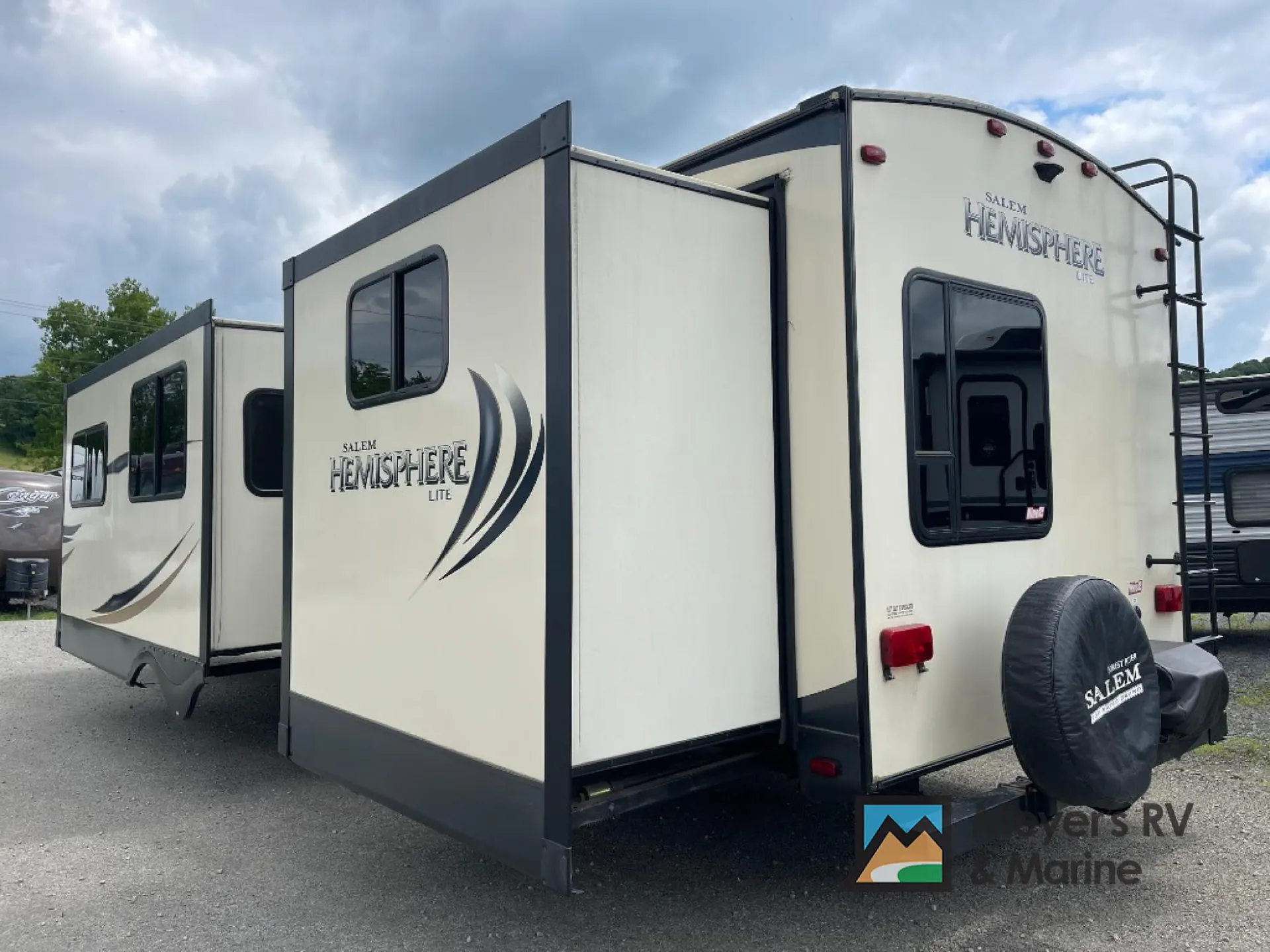 2018 Forest River Salem Hemisphere 312QBUD - Photo 4