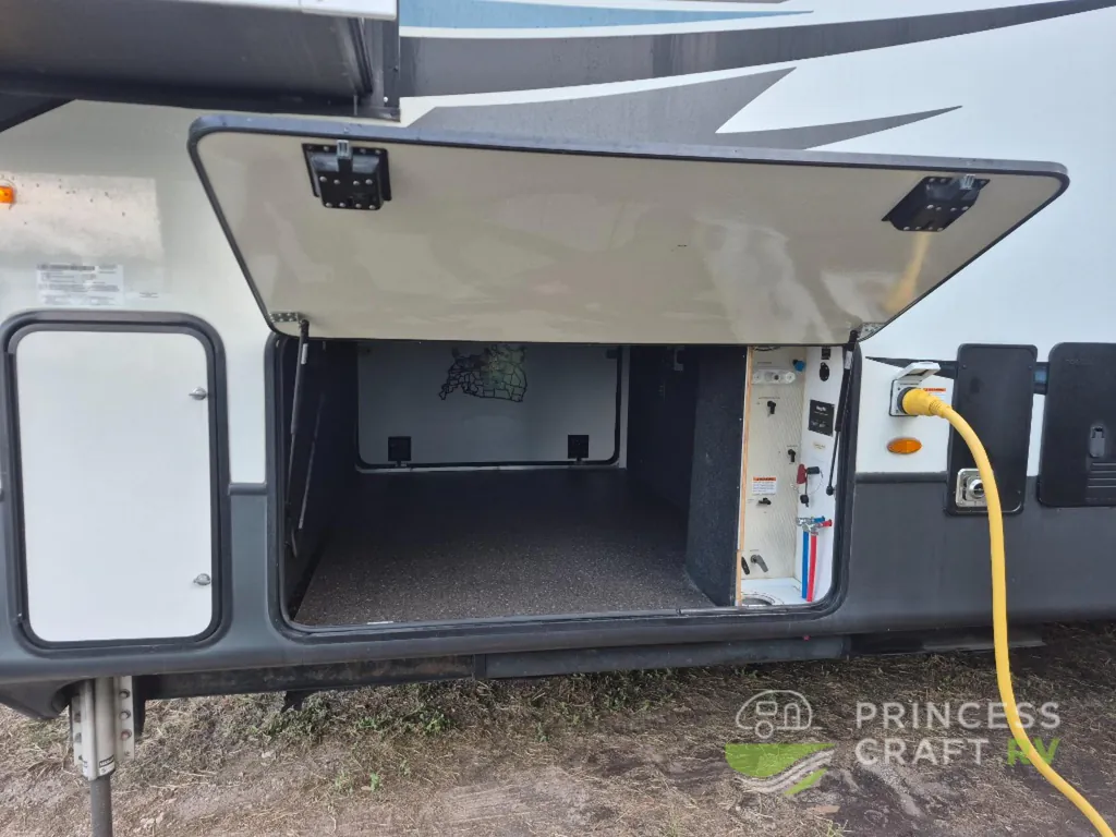 2021 Keystone Montana 3231CK, Photos photo 12