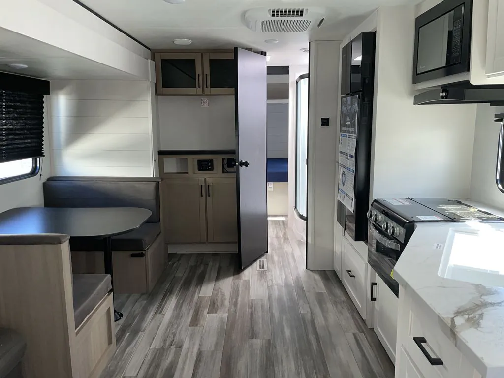 2027 Jayco Jay Flight SLX 262RLSW, Photos photo 3