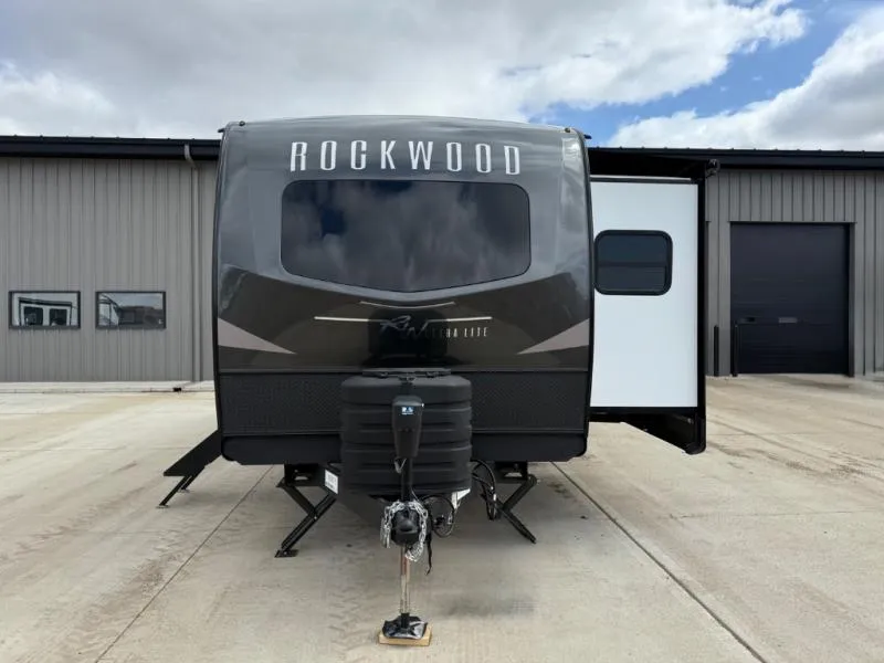 2025 Forest River Rockwood Ultra Lite 2614BS - Photo 3