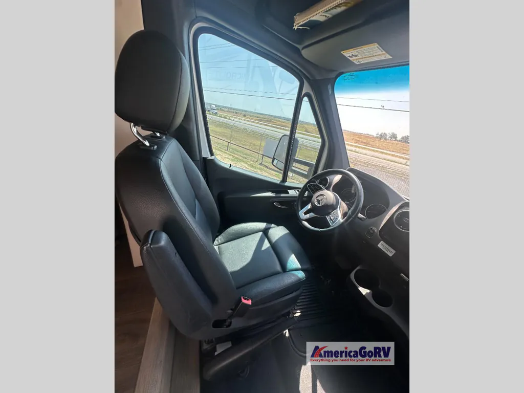 2020 Tiffin Wayfarer 25 RW, Photos photo 8