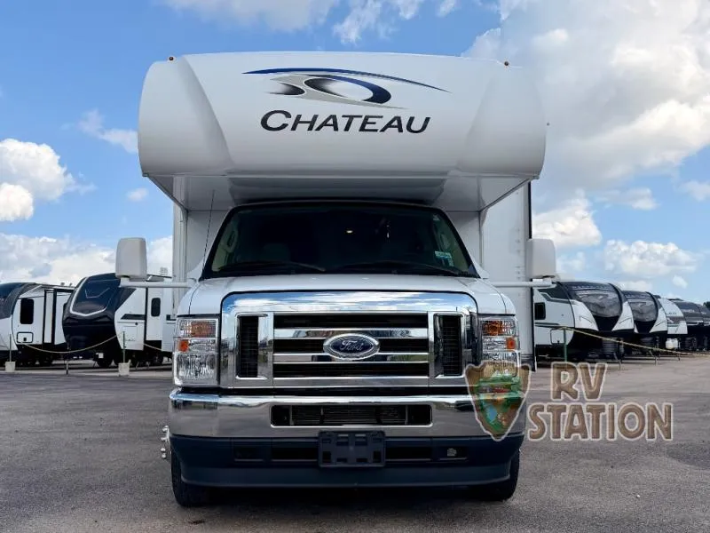 2023 Thor Motor Coach Chateau 31EV - Photo 3