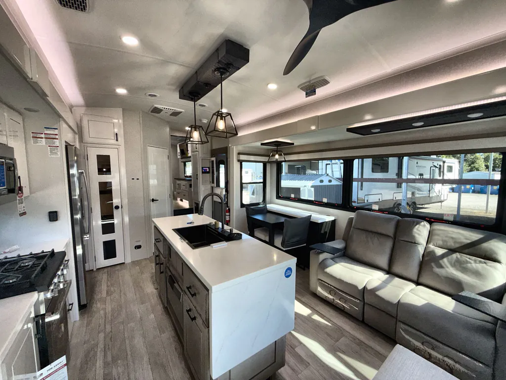 2026 Jayco Pinnacle 36FBTS, Photos photo 37